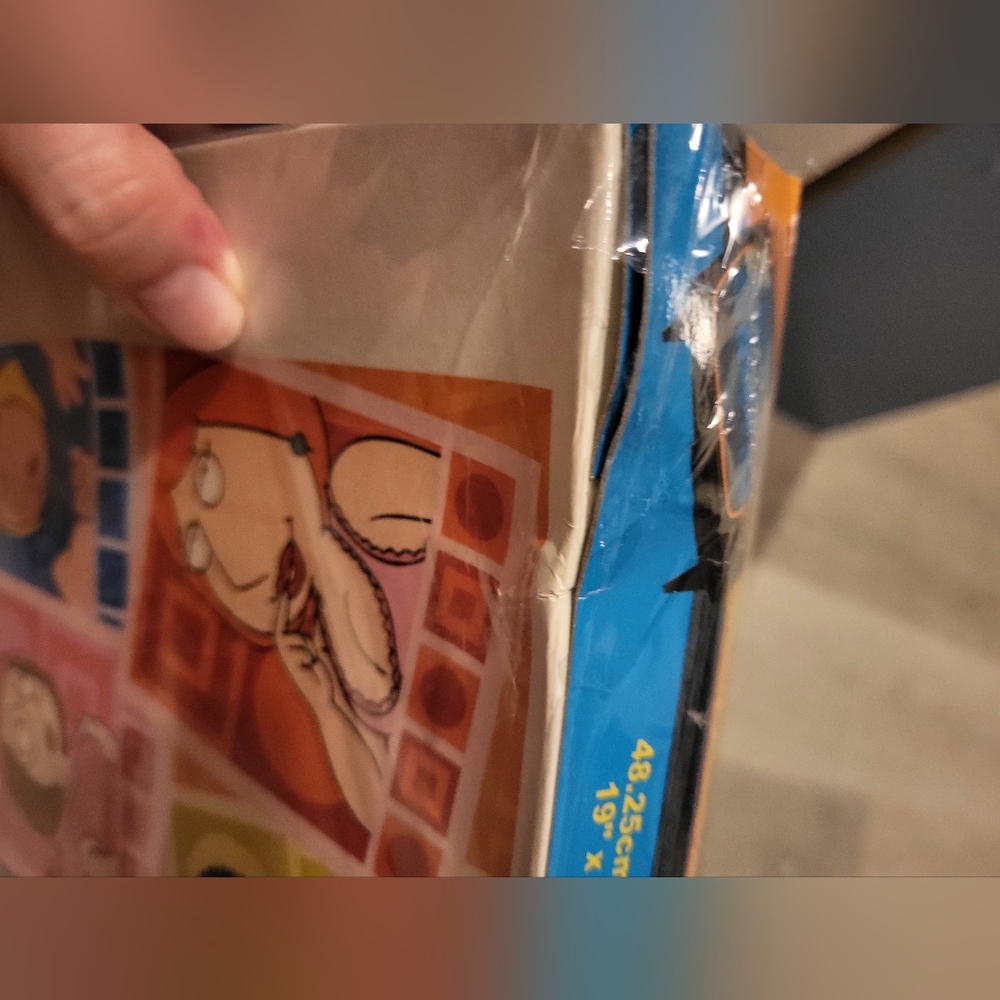 Family Guy Puzzle - Picture 5 of 6